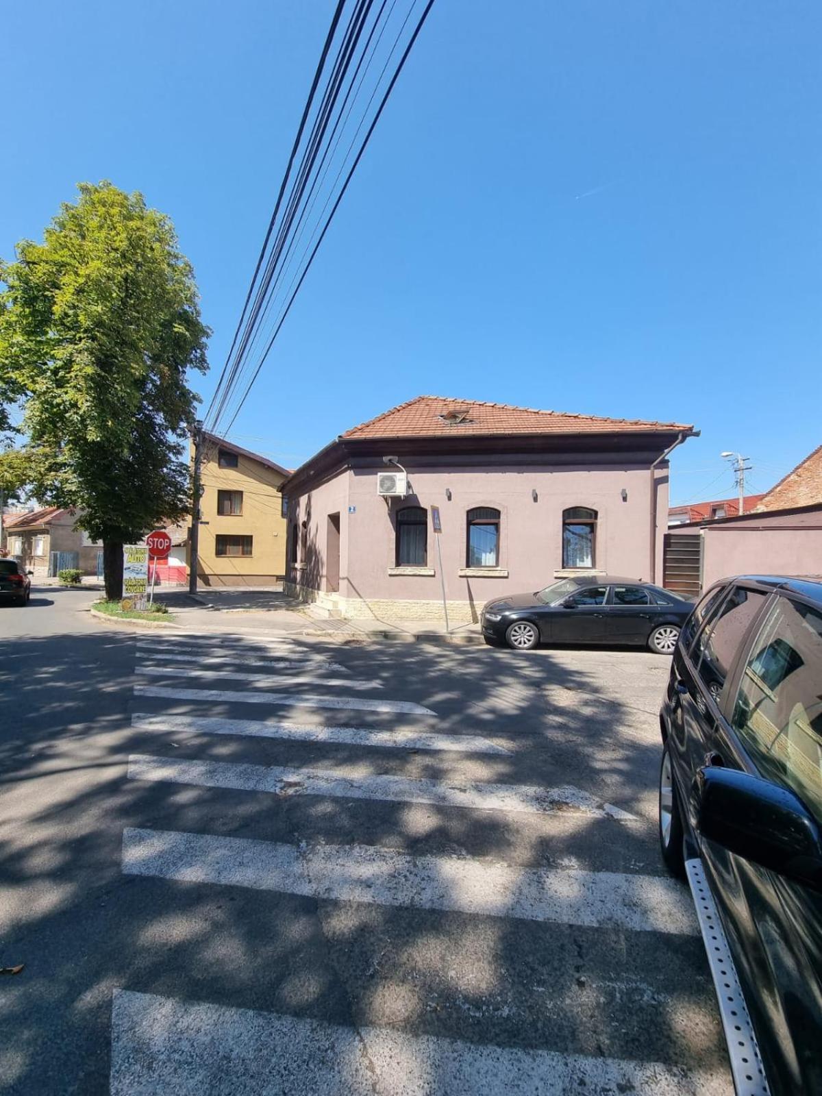 Laci Lak Modern Apartment Oradea Eksteriør billede